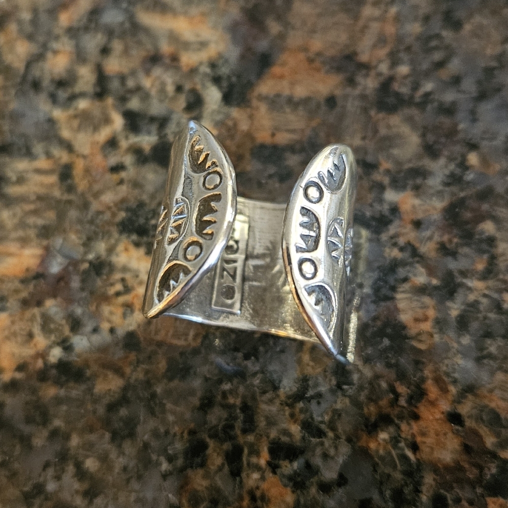 Sterling Silver Engraved Women's Ring